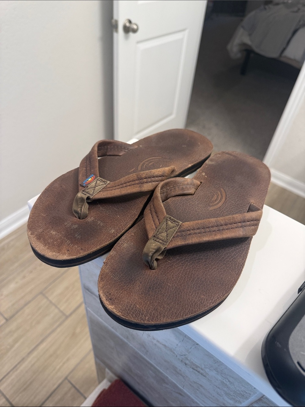 Rainbow Brown Leather Sandals with Contrast Logo Tab - Picture 3 of 4